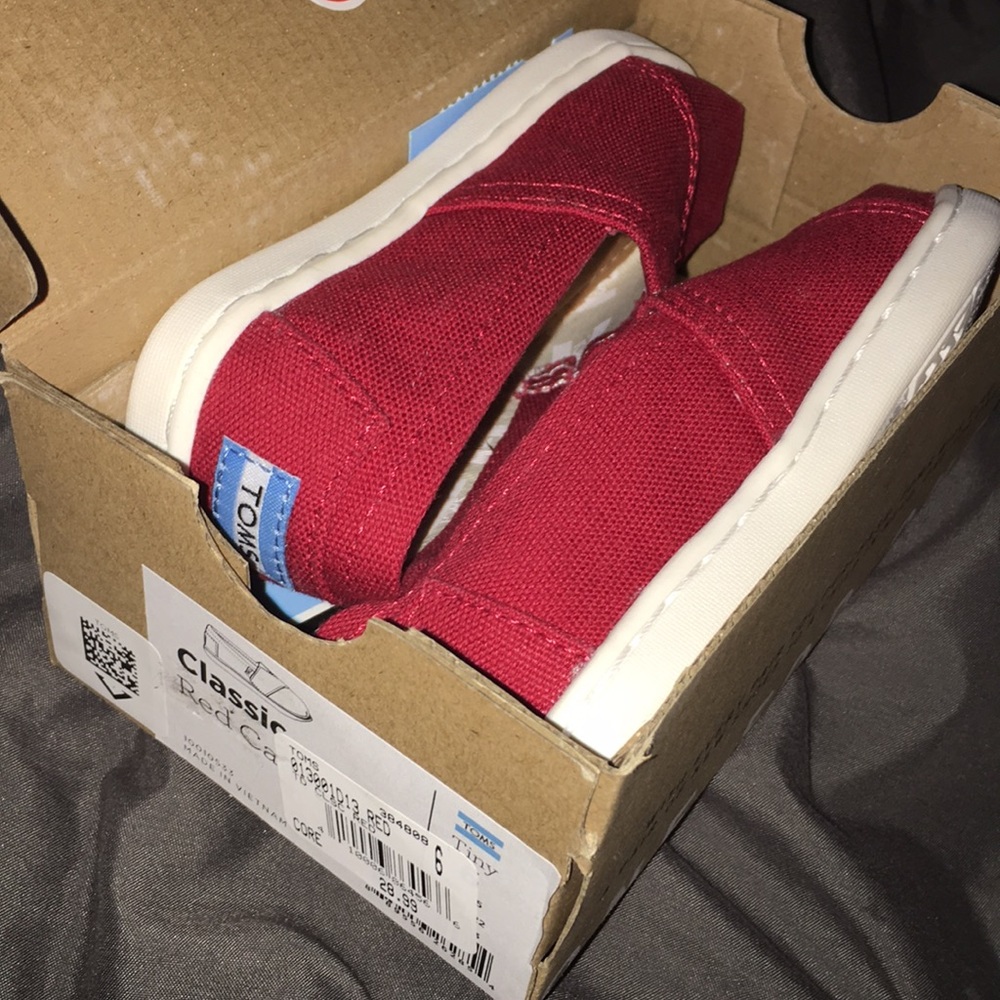 Red toms